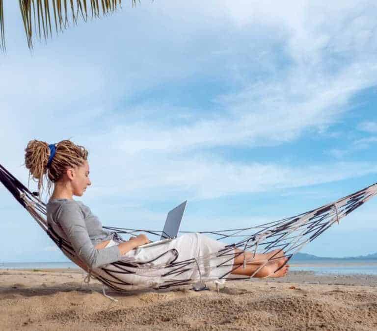 10 Best Tips for Saving Money as a Digital Nomad